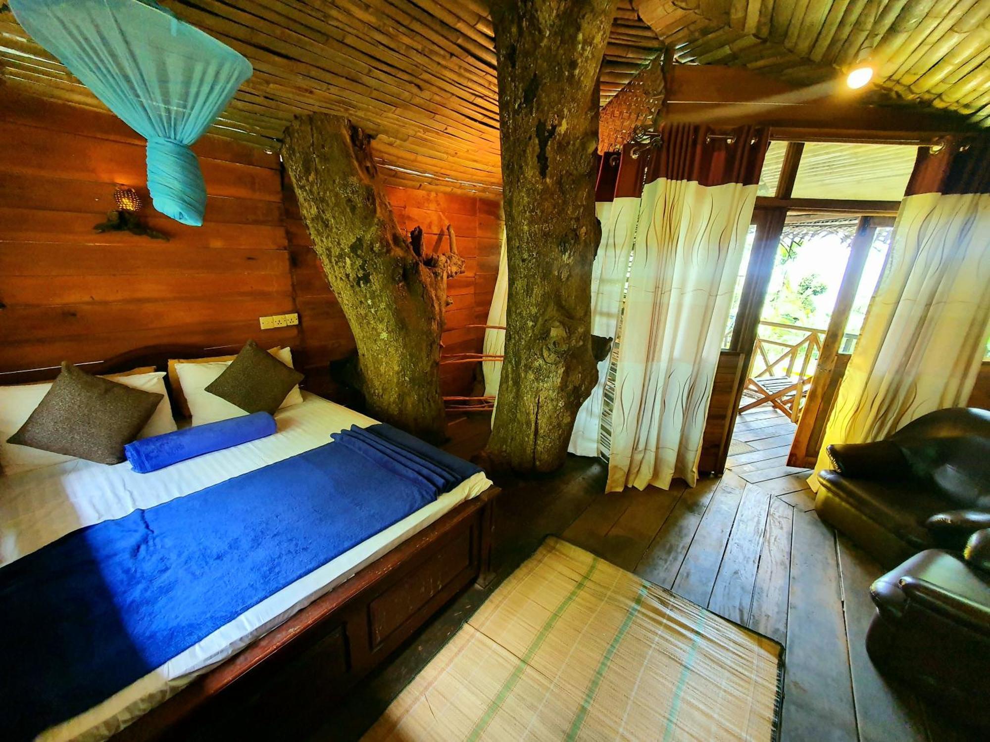 The Winsome & Tree House Bed & Breakfast Ella Bagian luar foto