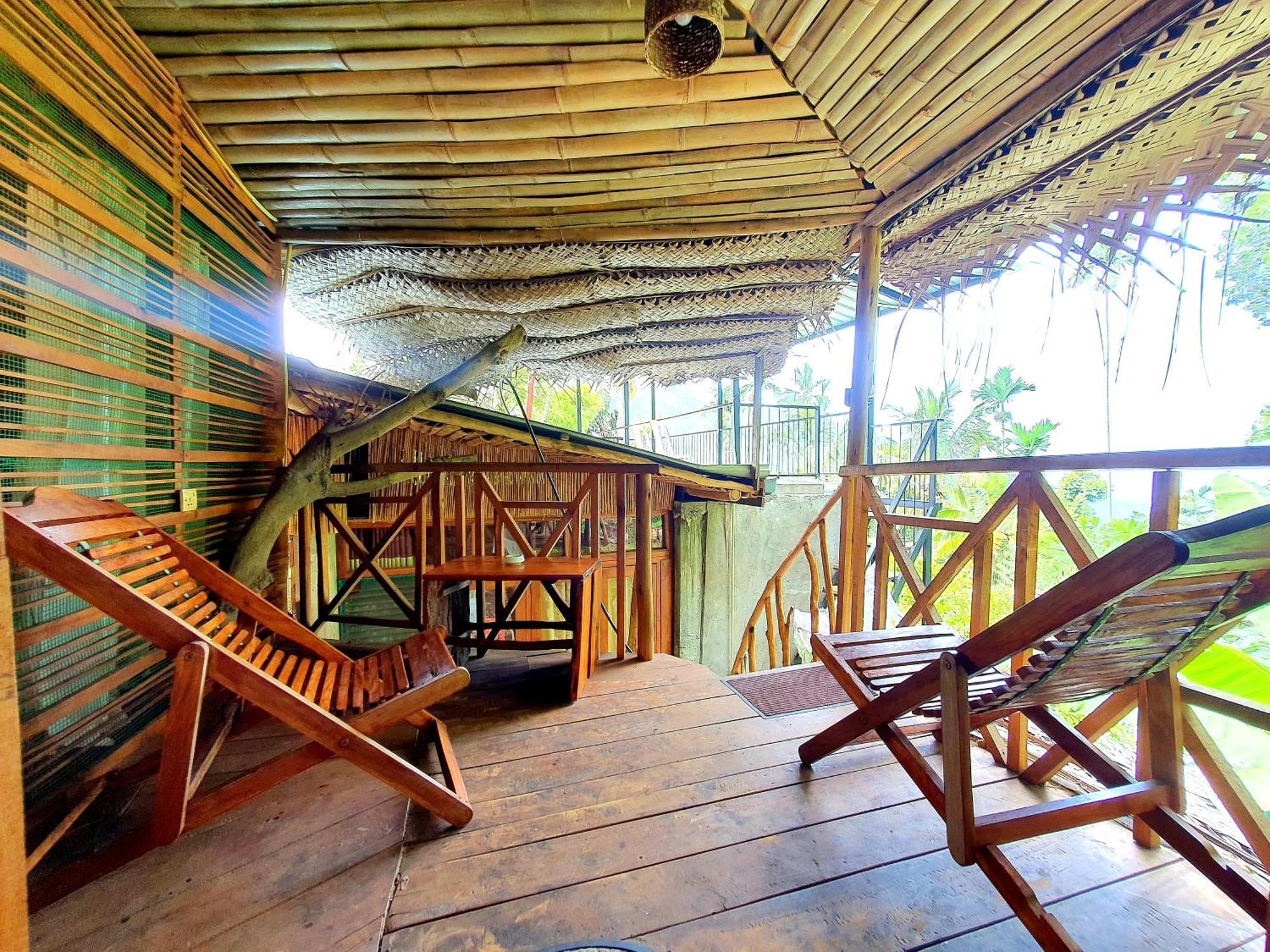 The Winsome & Tree House Bed & Breakfast Ella Bagian luar foto